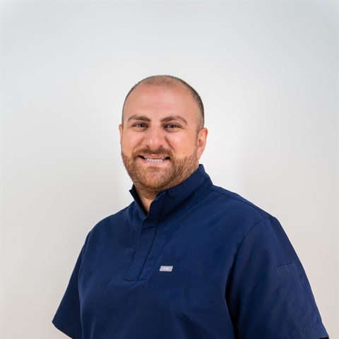 Zaid, dental hygienist at Limegreen Dental in Hamilton